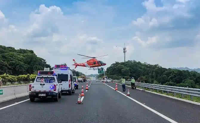 浠水高速公路汽车救援案例